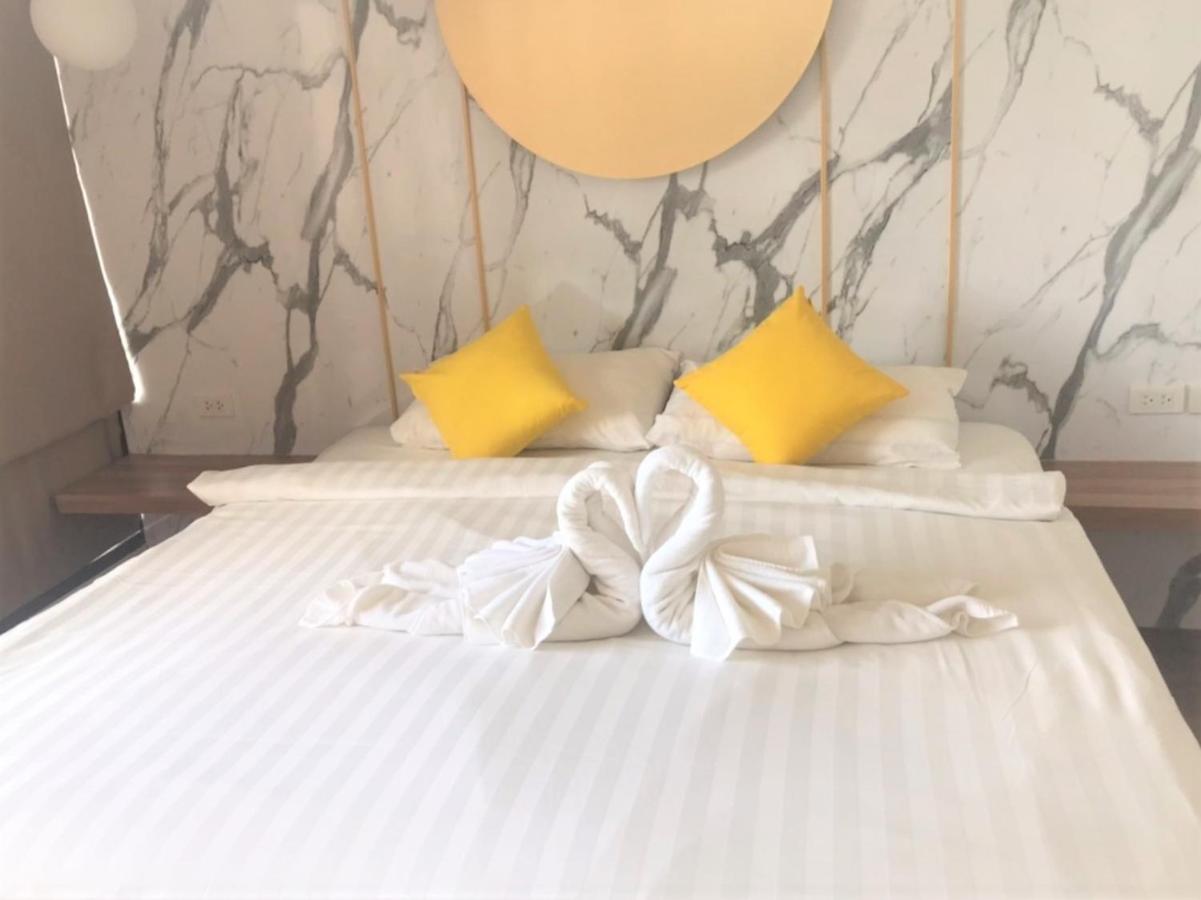 Bed and breakfast La La Moon Krabi Poshtel'N' Pool Extérieur photo