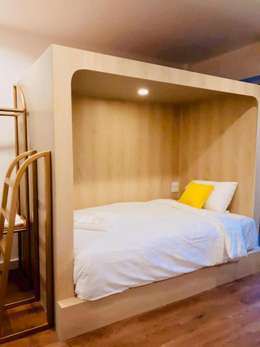Bed and breakfast La La Moon Krabi Poshtel'N' Pool Extérieur photo