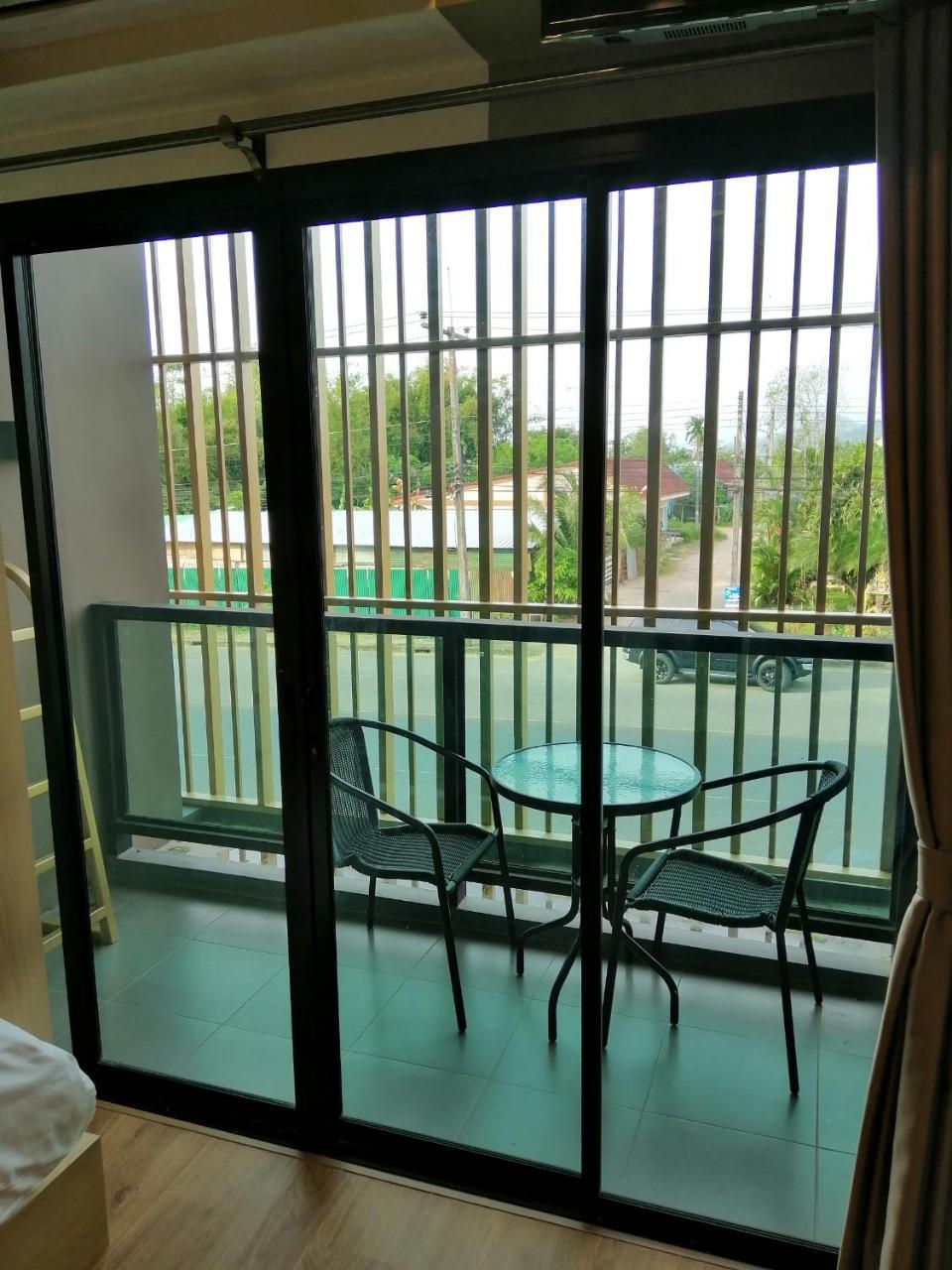 Bed and breakfast La La Moon Krabi Poshtel'N' Pool Extérieur photo